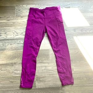Fuscia Lululemon leggings size 8, excellent condition no tags